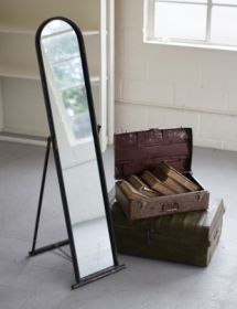 ARCHED FLOOR MIRROR WITH METAL FRAME AND STAND