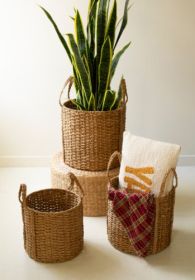 SET OF 3 ROUND BRAIDED SEAGRASS STORAGE BASKETS W HANDLES