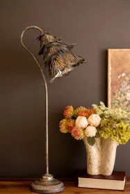 RUSTIC METAL TABLE LAMP - FLOWER