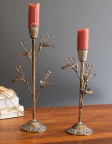 SET OF TWO ANTIQUE BRASS FLOWER TAPER CANDLE HOLDERS (Color: Gold)
