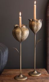 SET OF TWO ANTIQUE BRASS TULIP TAPER CANDLE HOLDERS (Color: Gold)